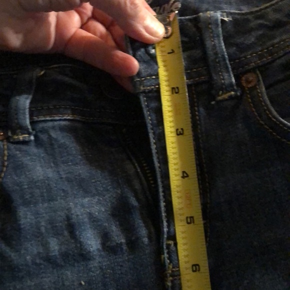 American Eagle size 6 Long Stretch Boot Cut Jeans crotch is 6”. Length is 32”. - Picture 3 of 4